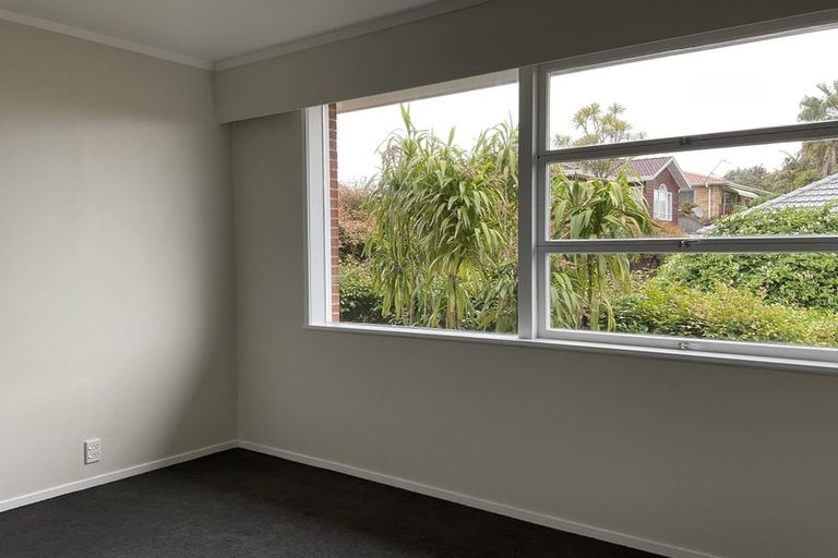 Photo of property in 2/28 Norman Road, Hauraki, Auckland, 0622