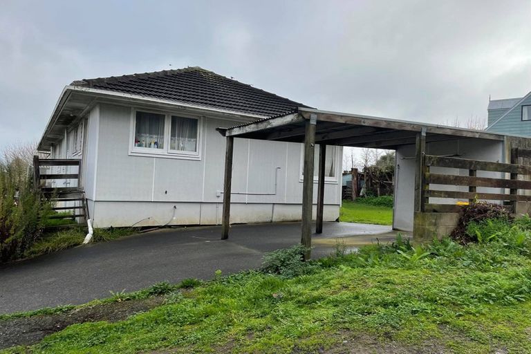 Photo of property in 2/151b Wallace Road, Mangere Bridge, Auckland, 2022