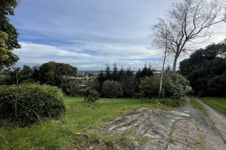 Photo of property in 27 Waikite Road, Welcome Bay, Tauranga, 3112