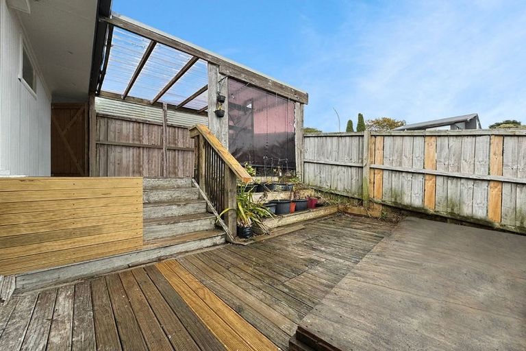 Photo of property in 2/1 Broadview Place, Howick, Auckland, 2014