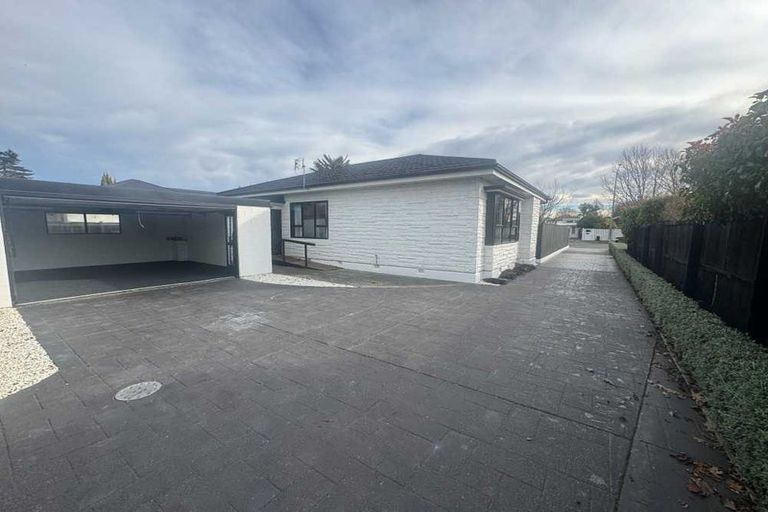 Photo of property in 18a Blighs Road, Strowan, Christchurch, 8052