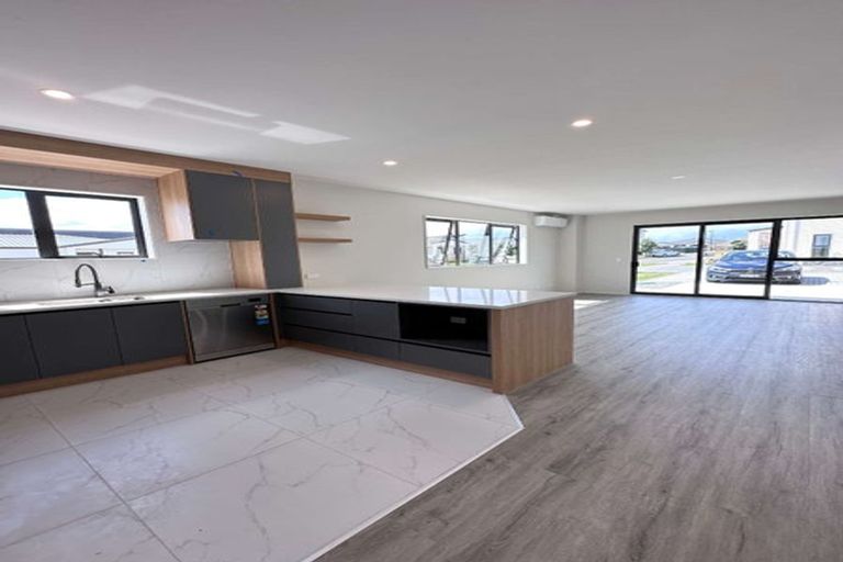 Photo of property in 30 Auranga Drive, Karaka, Papakura, 2113