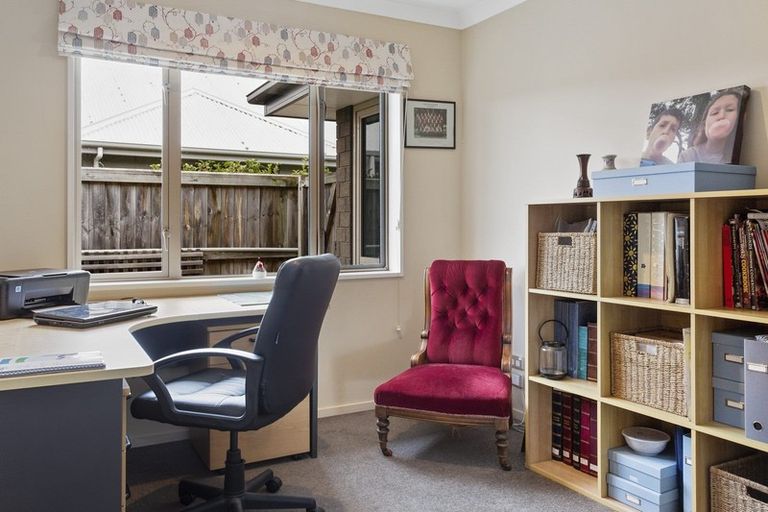 Photo of property in 30 Cedar Place, Rangiora, 7400