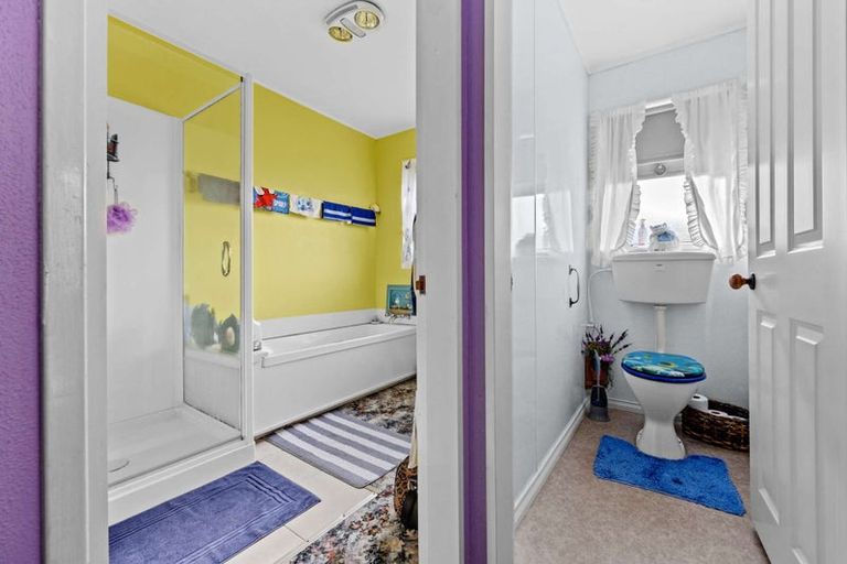 Photo of property in 146 Randwick Road, Moera, Lower Hutt, 5010