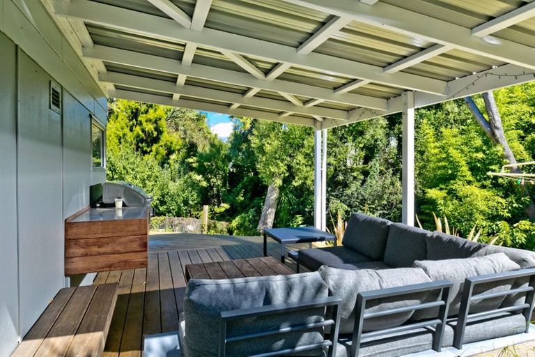 Photo of property in 28 Mawney Road, Henderson, Auckland, 0610