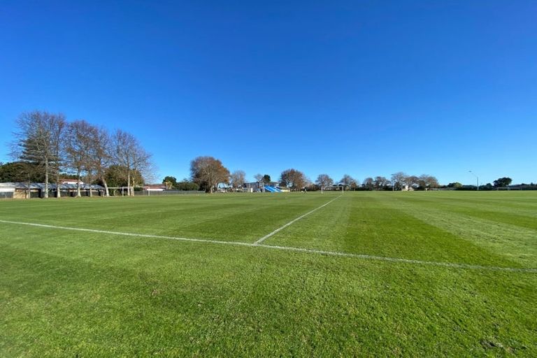 Photo of property in 28 Sturdee Road, Manurewa, Auckland, 2102