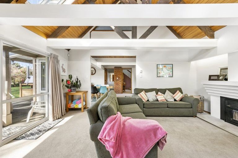 Photo of property in 14 Halswater Drive, Churton Park, Wellington, 6037