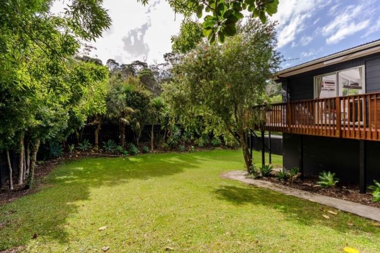 Photo of property in 89 John Downs Drive, Browns Bay, Auckland, 0630