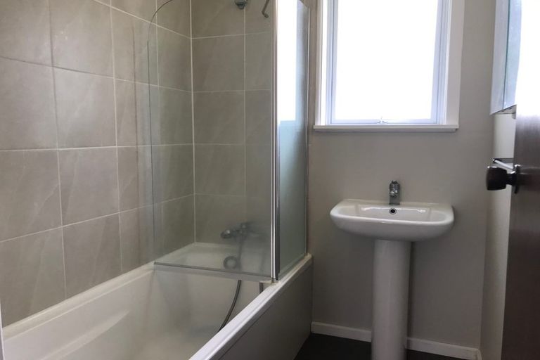 Photo of property in 7 Drake Street, Vogeltown, New Plymouth, 4310