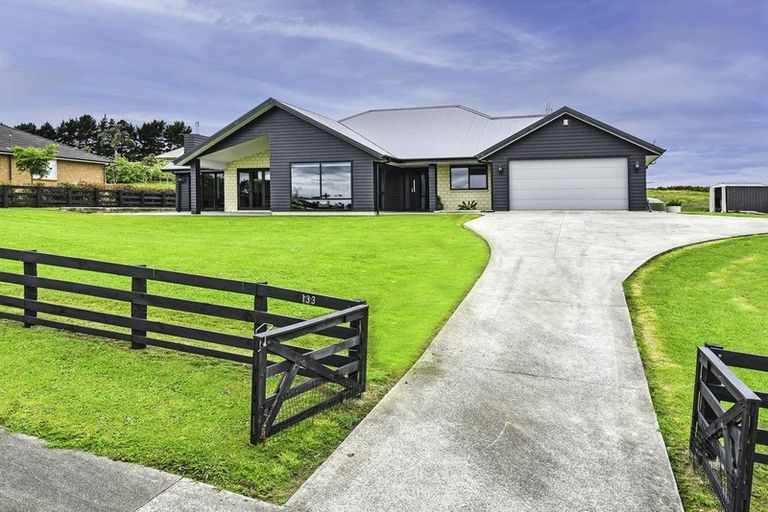 Photo of property in 133 Mcrobbie Road, Kingseat, Papakura, 2580