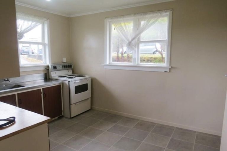 Photo of property in 1/16 Ridd Street, Lynmouth, New Plymouth, 4310