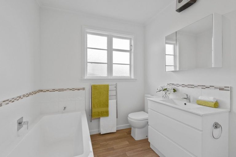 Photo of property in 54a Winton Street, St Albans, Christchurch, 8014