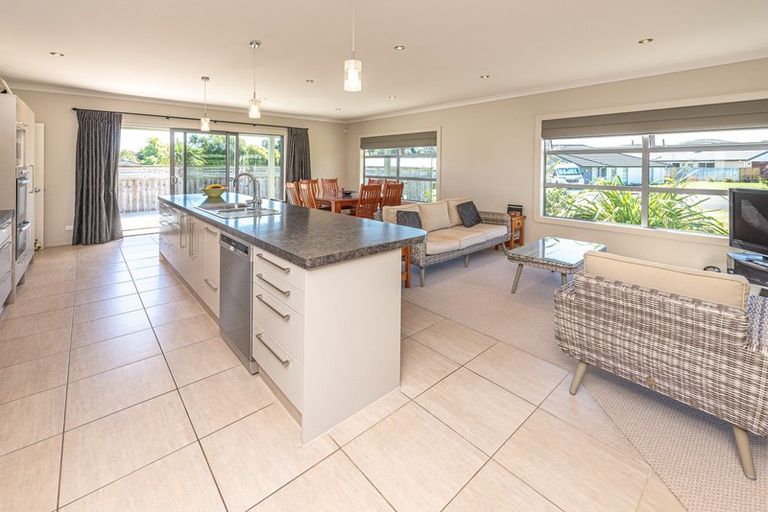 Photo of property in 4 Lithgow Drive, Otamatea, Whanganui, 4500