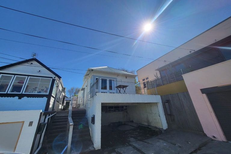 Photo of property in 23 Milton Street, Berhampore, Wellington, 6023