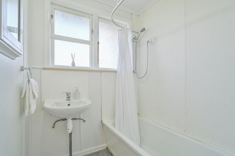 Photo of property in 403 Montgomery Street, Raureka, Hastings, 4120