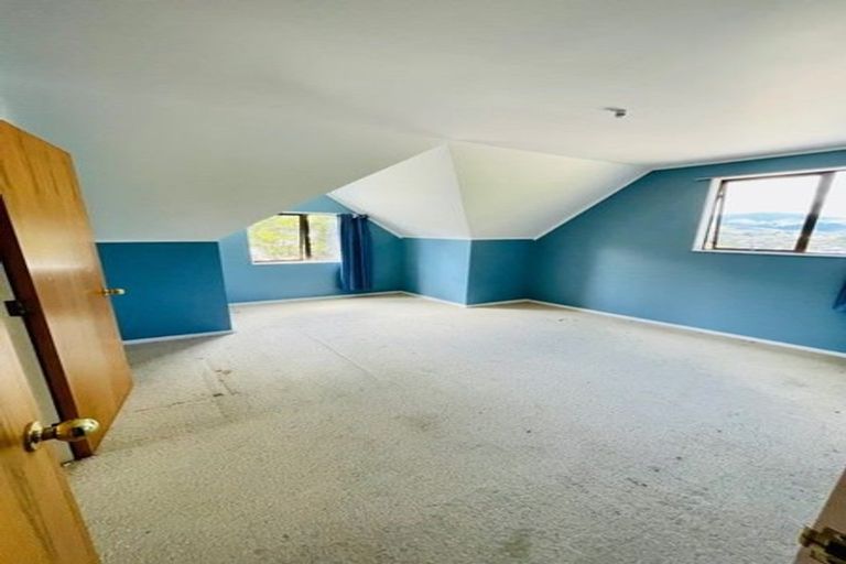 Photo of property in 3 Hastings Grove, Wainuiomata, Lower Hutt, 5014