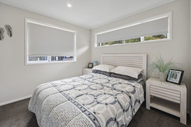 Photo of property in 5 Larches Lane, Kinloch, Taupo, 3377