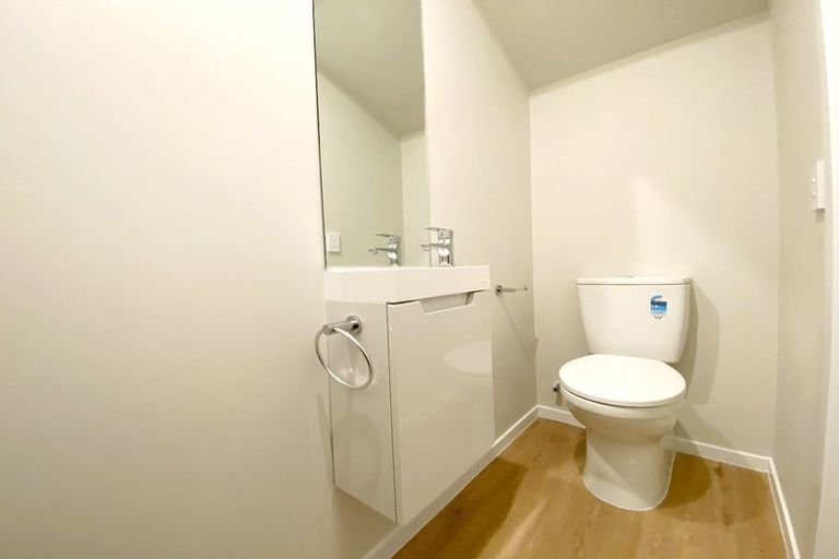 Photo of property in 2/125b Metcalfe Road, Ranui, Auckland, 0612