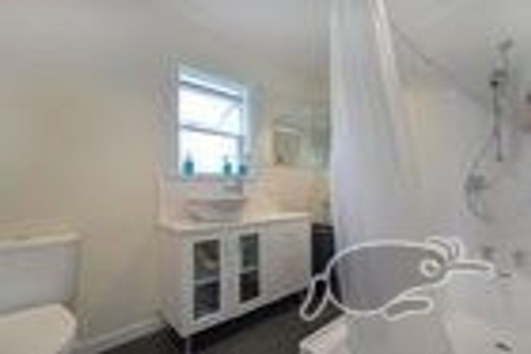 Photo of property in 53 Matai Road, Stanmore Bay, Whangaparaoa, 0932