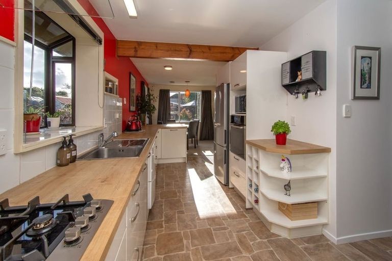 Photo of property in 56 Effingham Street, North New Brighton, Christchurch, 8083