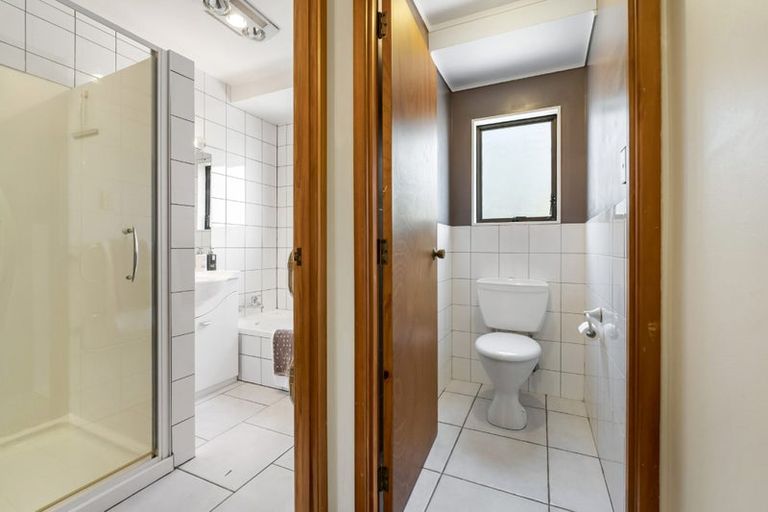 Photo of property in 15 Anne Mclean Drive, Bayview, Auckland, 0629