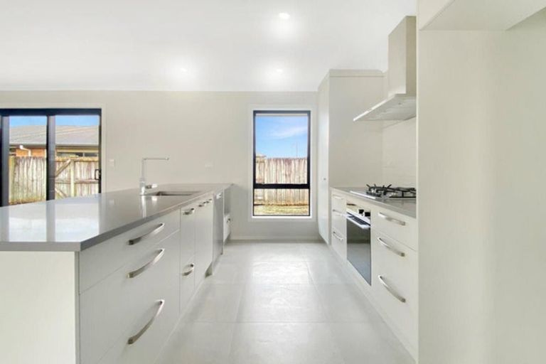 Photo of property in 6 Miers Glade, Rototuna North, Hamilton, 3210