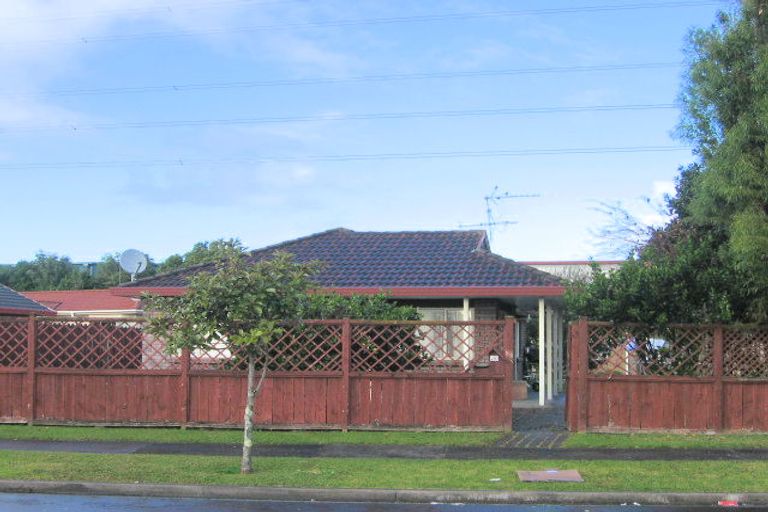 Photo of property in 20 Heathridge Place, Burswood, Auckland, 2013