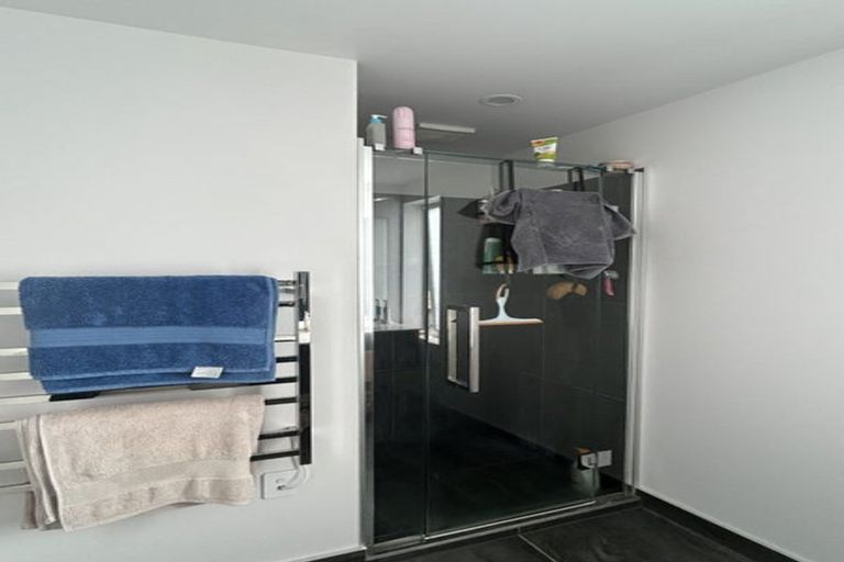 Photo of property in 3/30 Pirie Street, Mount Victoria, Wellington, 6011