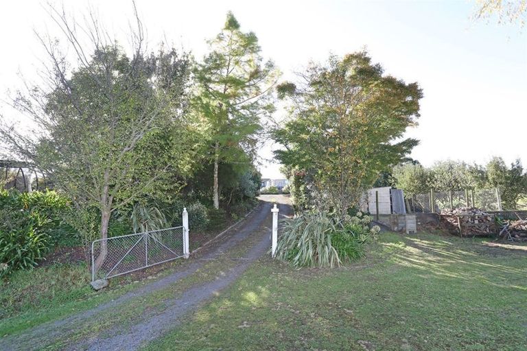 Photo of property in 25 Levin Street, Halcombe, Feilding, 4779