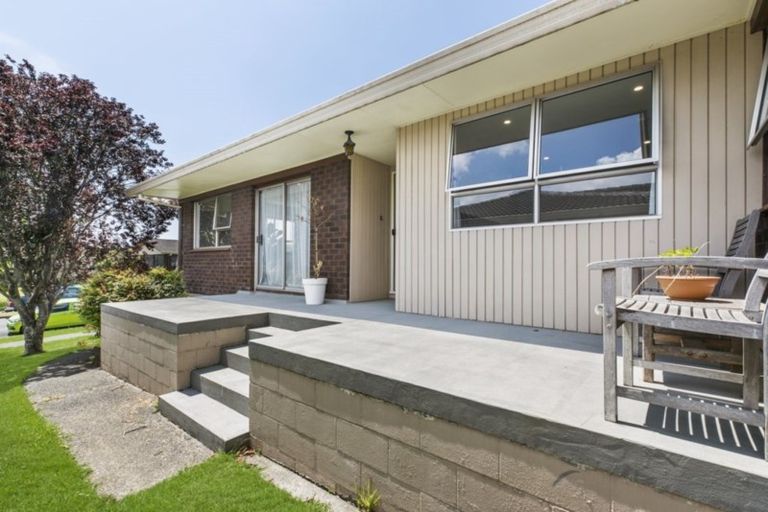 Photo of property in 32 Rushgreen Avenue, Pahurehure, Papakura, 2113