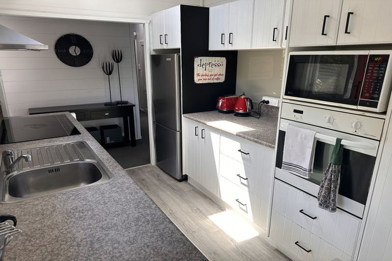 Photo of property in 759 Acacia Bay Road, Acacia Bay, Taupo, 3330