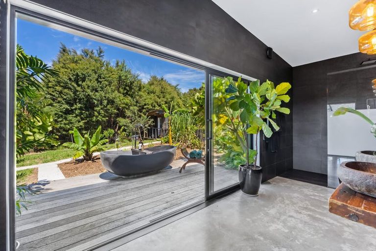 Photo of property in 343 Kanohi Road, Kaukapakapa, 0873