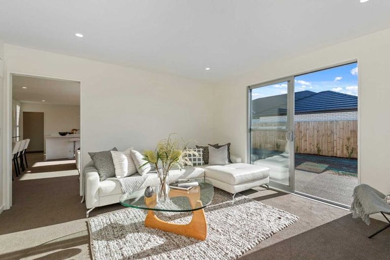 Photo of property in 14 Maka Lane, Halswell, Christchurch, 8025