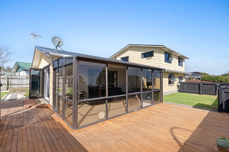 Photo of property in 10 Dillon Drive, Bell Block, New Plymouth, 4312