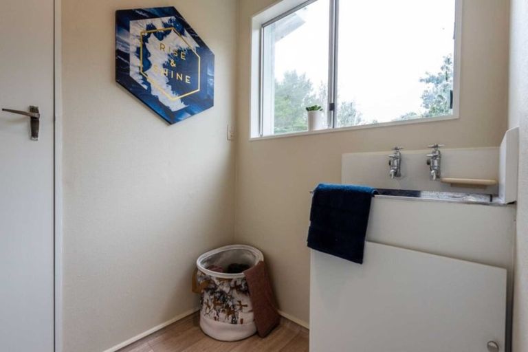 Photo of property in 15 Westhaven Drive, Tawa, Wellington, 5028