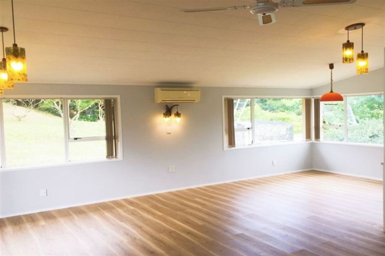 Photo of property in 3 Bush Point Road, Cable Bay, 0420