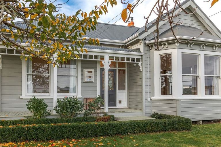 Photo of property in 9 Queen Street, Westport, 7825