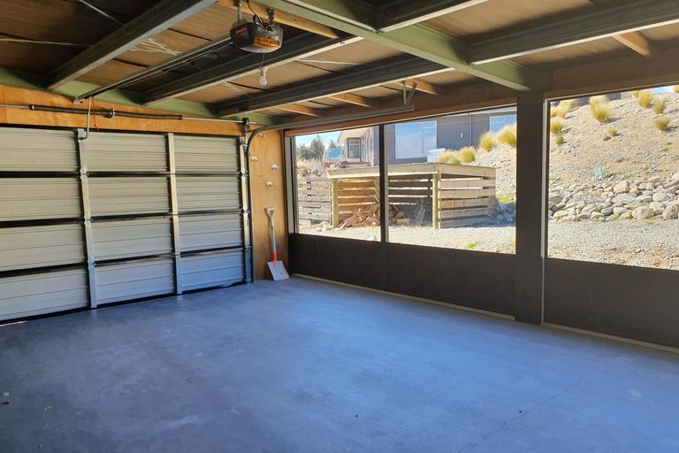 Photo of property in 1 Pollock Place, Lake Tekapo, 7999