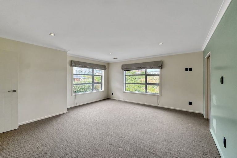 Photo of property in 74 Amesbury Drive, Churton Park, Wellington, 6037