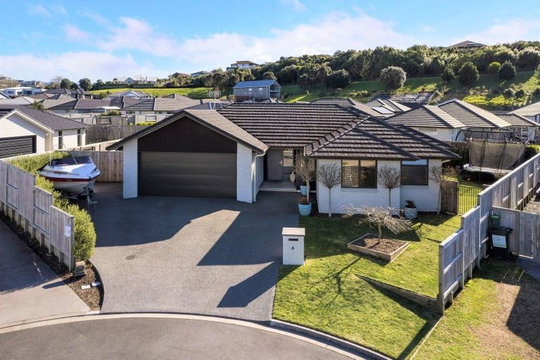 Photo of property in 6 Shoreview Close, Omokoroa, 3114