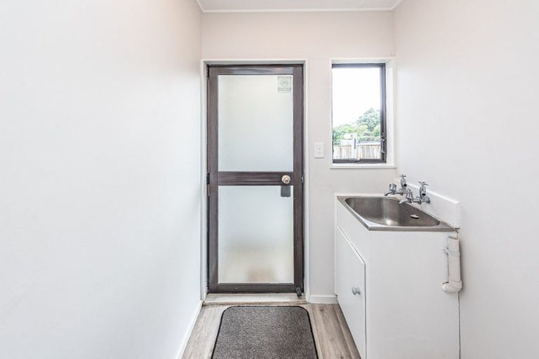 Photo of property in 87 Cornfoot Street, Castlecliff, Whanganui, 4501