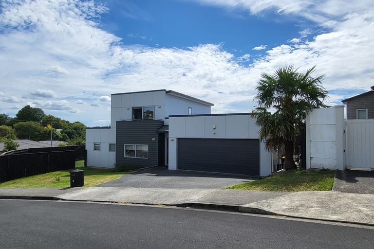 Photo of property in 12 Vino Cina Heights, Ranui, Auckland, 0612