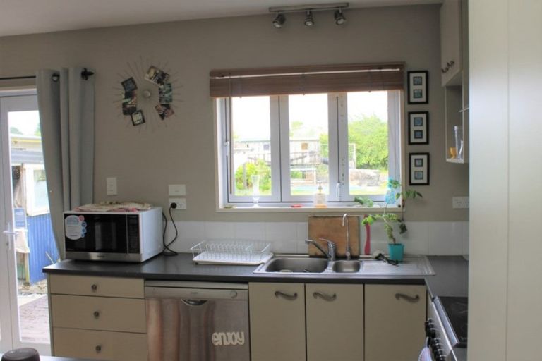 Photo of property in 14 Coates Street, Westport, 7825