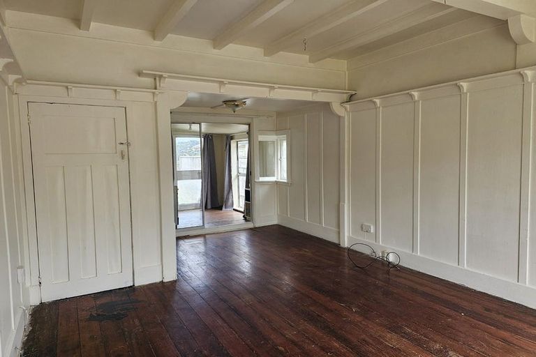 Photo of property in 2/27 Tirangi Road, Rongotai, Wellington, 6022