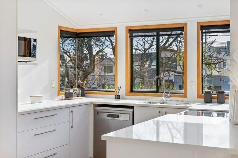 Photo of property in 13a Percy Road, Papamoa Beach, Papamoa, 3118