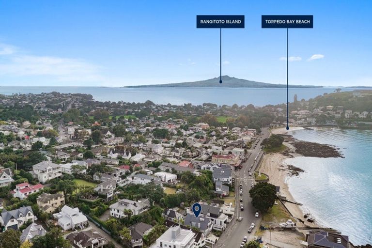 Photo of property in 20 King Edward Parade, Devonport, Auckland, 0624