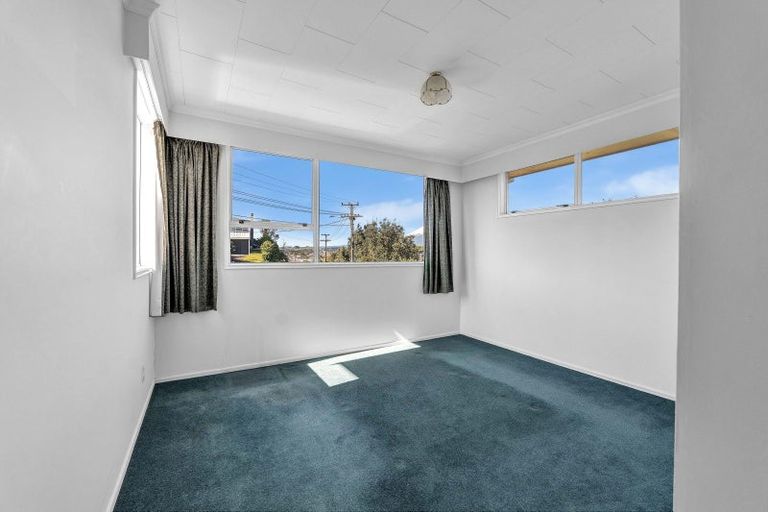 Photo of property in 15a Crownhill Street, Spotswood, New Plymouth, 4310