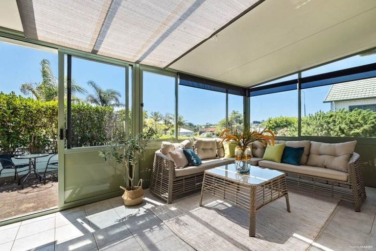 Photo of property in 243a Hill Road, The Gardens, Auckland, 2105