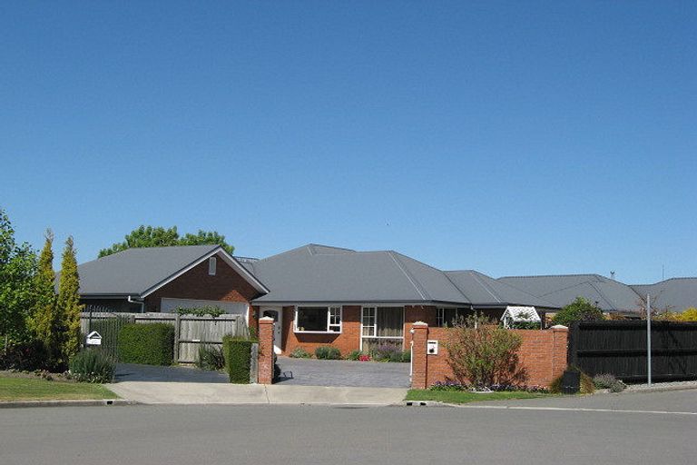 Photo of property in 18 Dawson Douglas Place, Kaiapoi, 7630