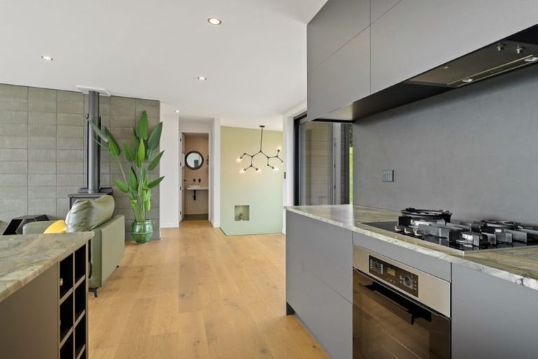 Photo of property in 58 Forest Heights, Wanaka, 9305